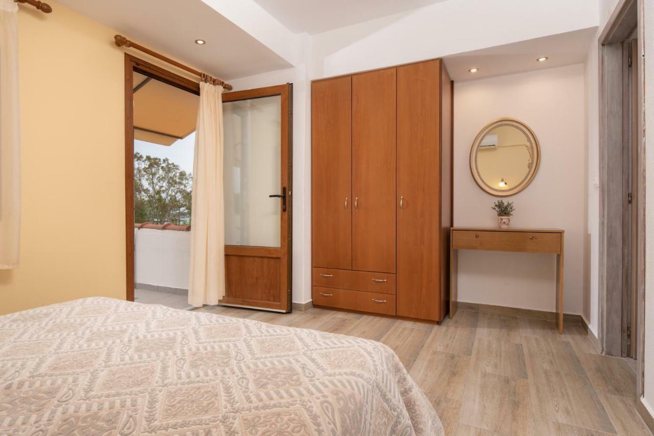Apartment Garden House Psarogiannis *