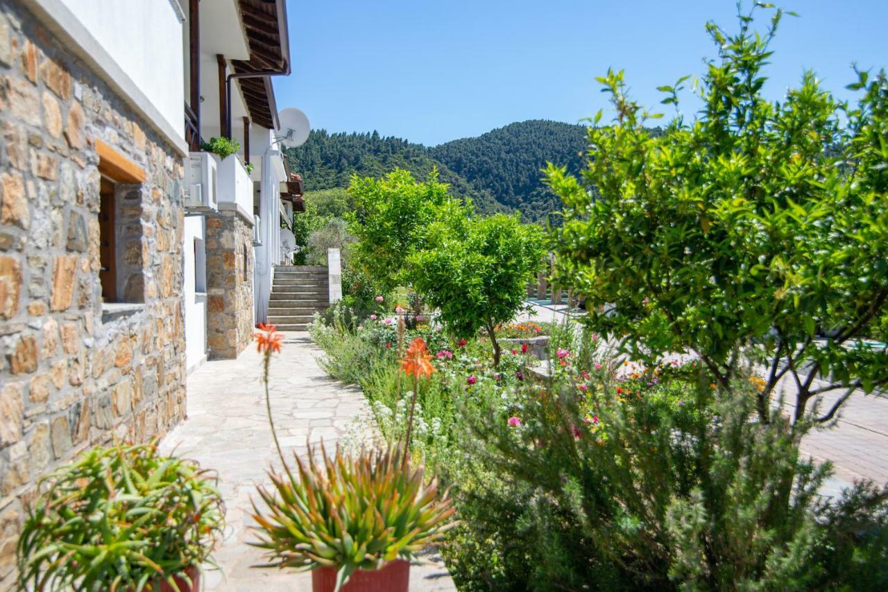 Apartment Garden House Psarogiannis Vourvourou